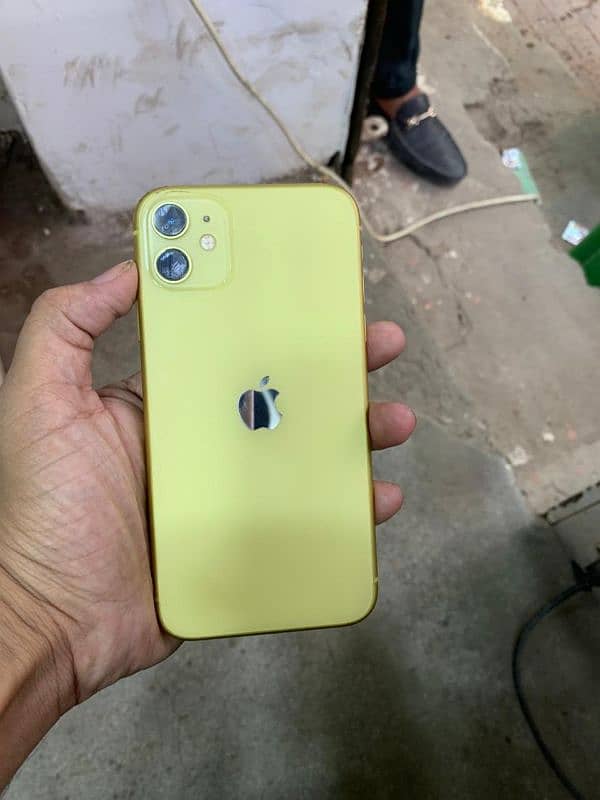 I phone 11 128 gb pta aproved 3