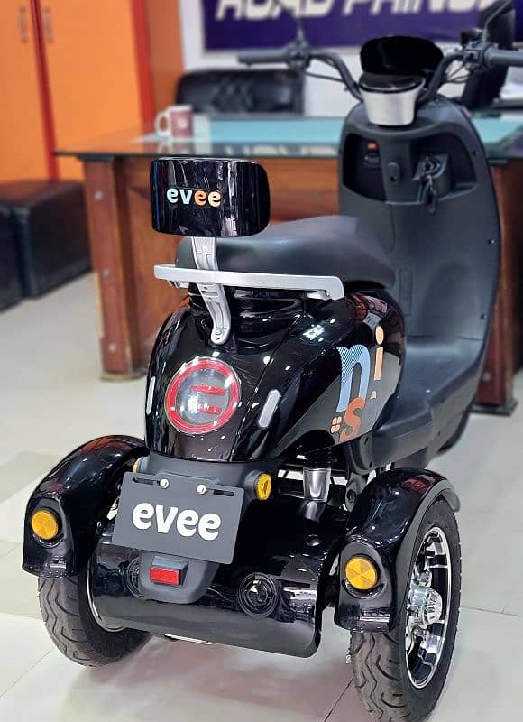 evee 3 wheel ( three wheel ) Electric Scooty 6