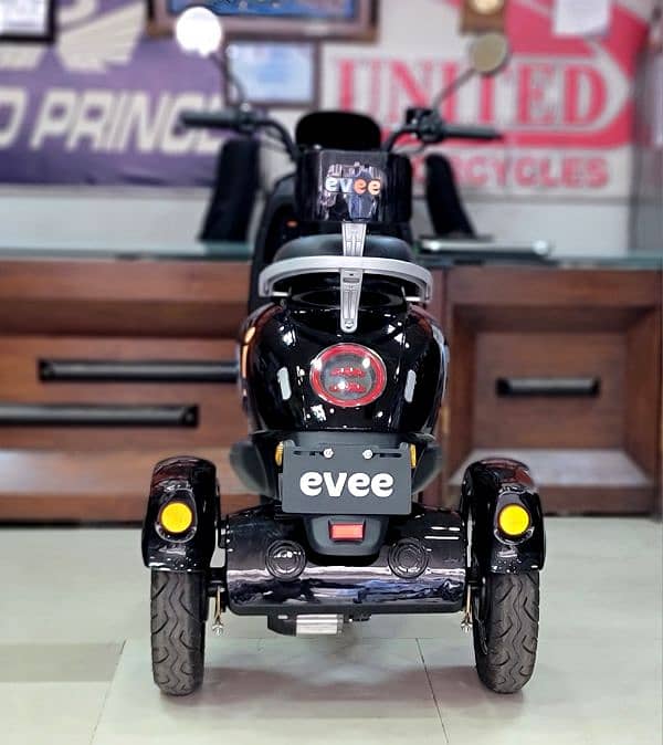 evee 3 wheel ( three wheel ) Electric Scooty 15