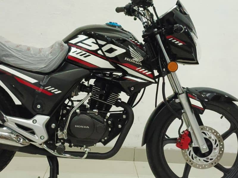 HONDA CB-150F MODEL 2025 6