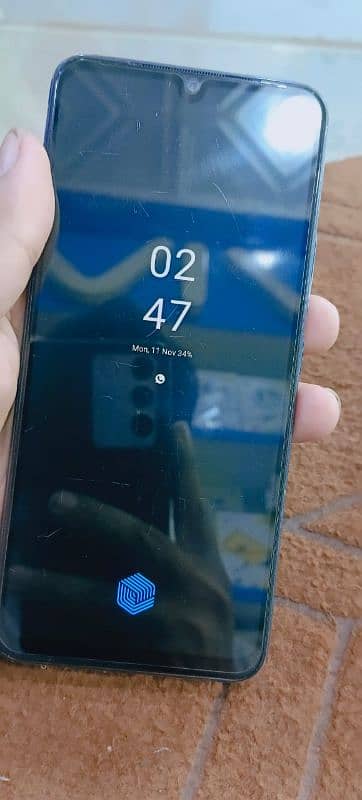 vivo v21e with box no charger condition 10by9.5 2