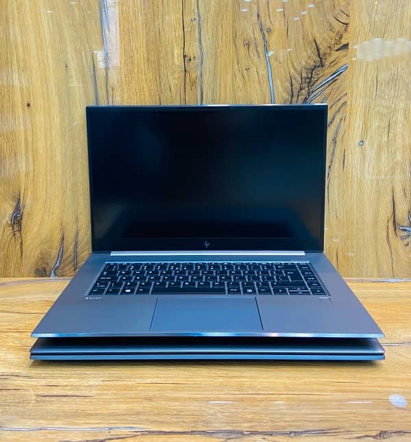 Hp ZBook Studio G8 i7-11th Gen 32Gb Ram 1Tb SSD 4Gb Nvidia RTX A2000 2