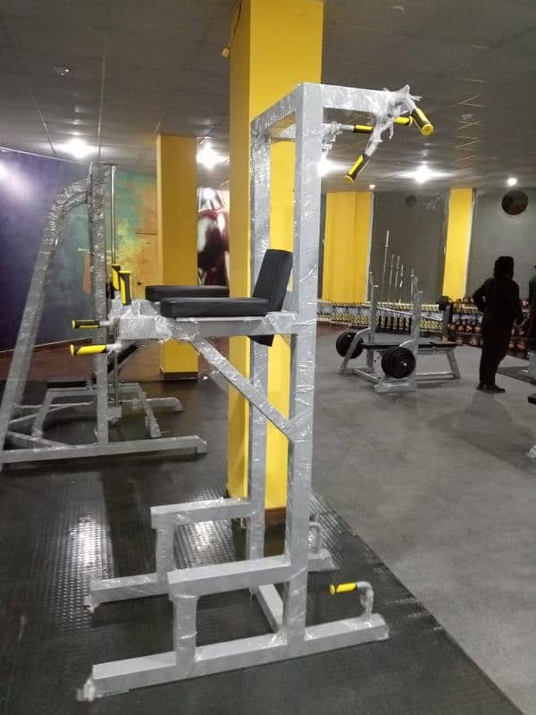 4 station multi station butterfly lat pull down multigym gym rowing 9