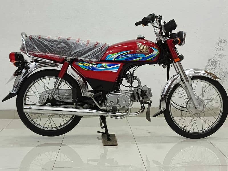 HONDA CD-70 MODEL 2024 4