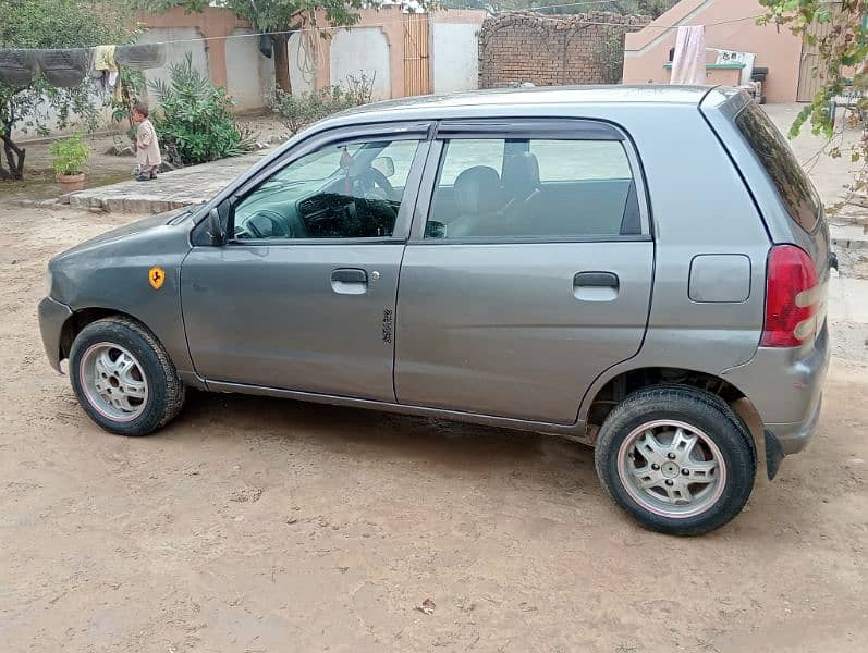 Suzuki Alto 2010 4