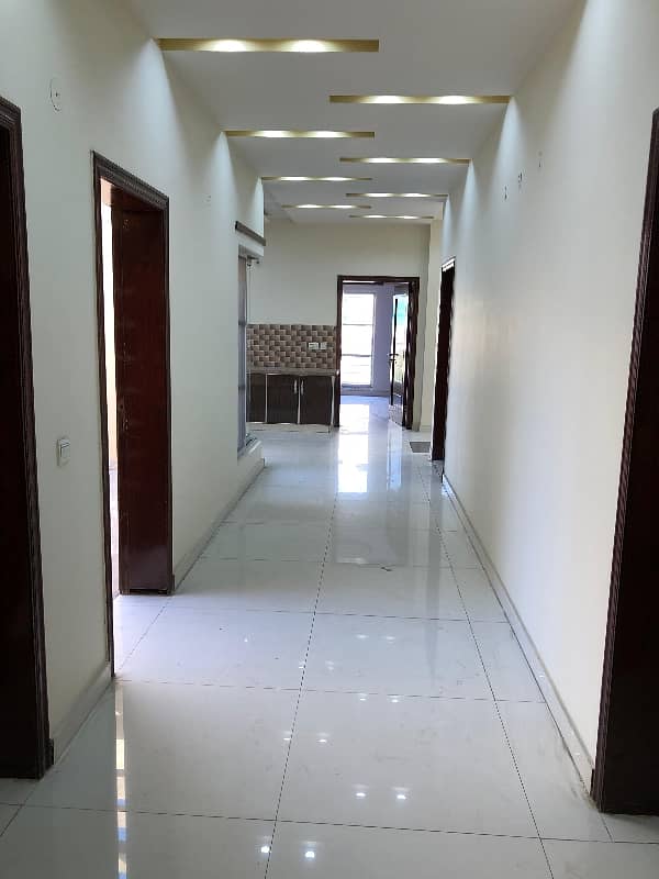 Kanal Upper Portion For Rent Valencia Town 15