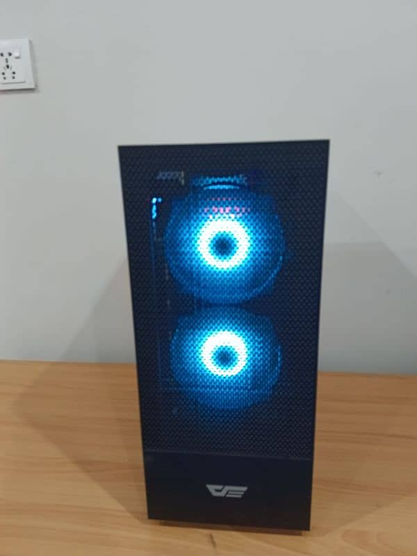 Gaming PC only 4 Month used!! 1