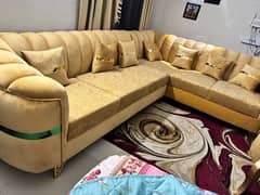 L shape sofa 6 seater 2 months used