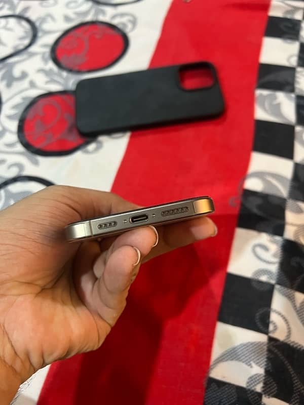 iPhone 16 Pro Max 256Gb 10days used 7