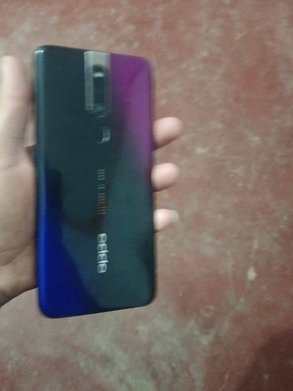 oppo f11 pro 6.128gb 2