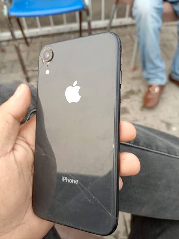 Iphone xr pta proved 64 gb 4