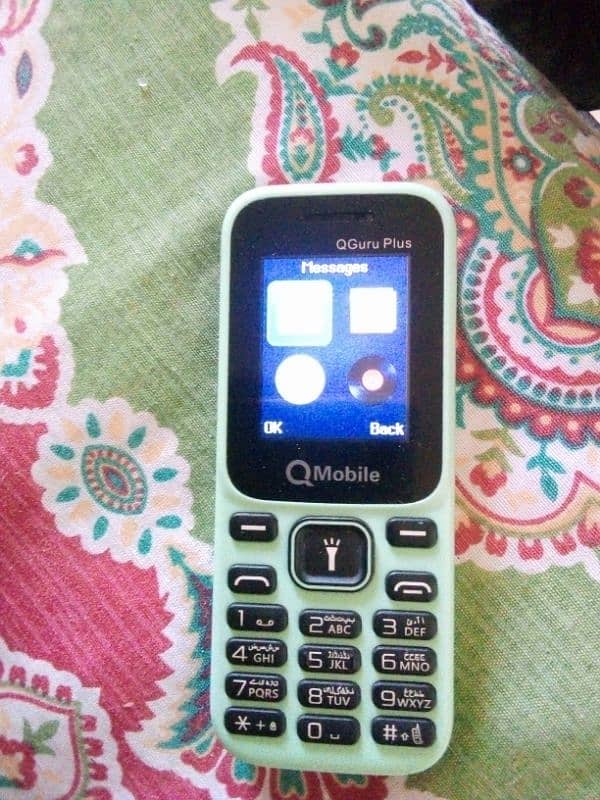 Q mobile guru 0