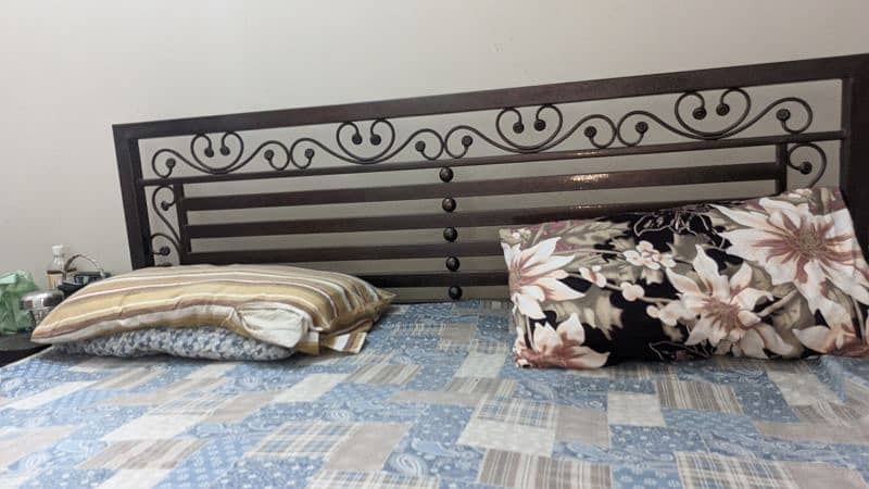 Double Bed King Size with spring mattress (loha) 2