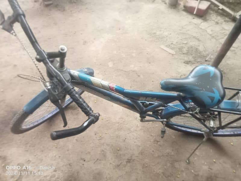 medium size bicycle 10/8 condition 0