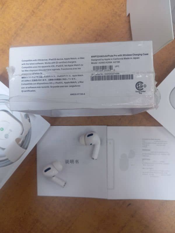 apple air pods Pro 0