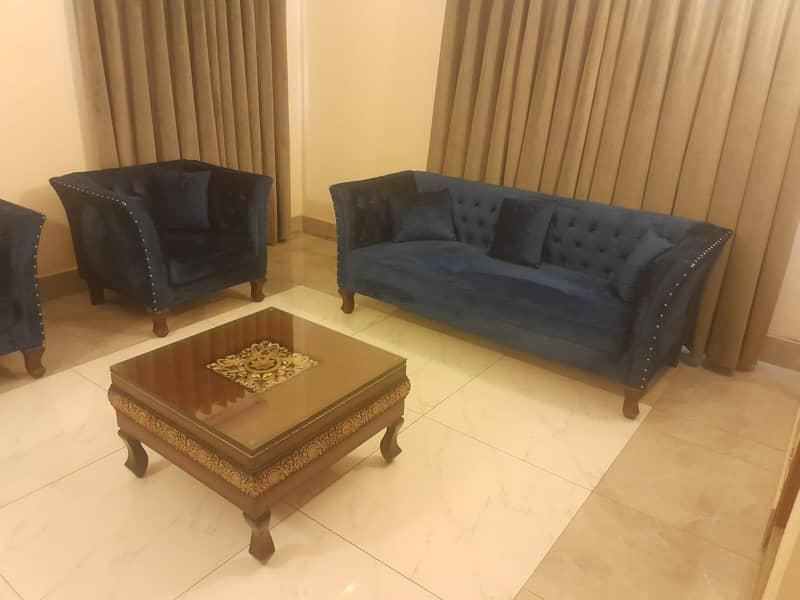 7 Seater Sofa Set with Centre Table for sale in Karachi 0