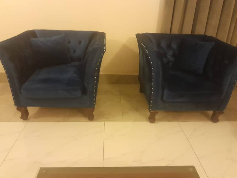 7 Seater Sofa Set with Centre Table for sale in Karachi 4