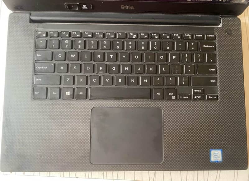 DELL precision 5520 Core i7 7th gen 3