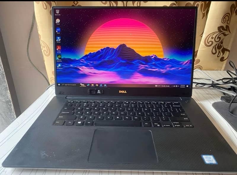 DELL precision 5520 Core i7 7th gen 5