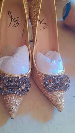 golden heels