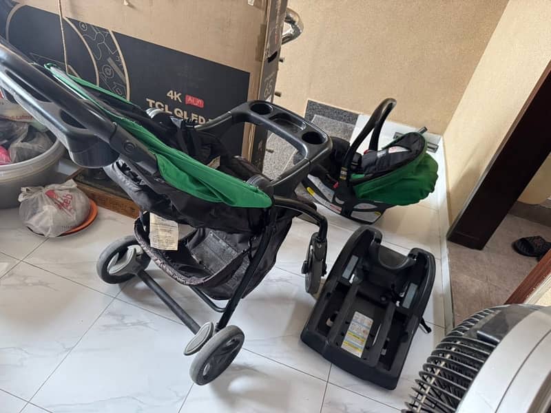 Graco stroller Click connect with Car seat for sale 2