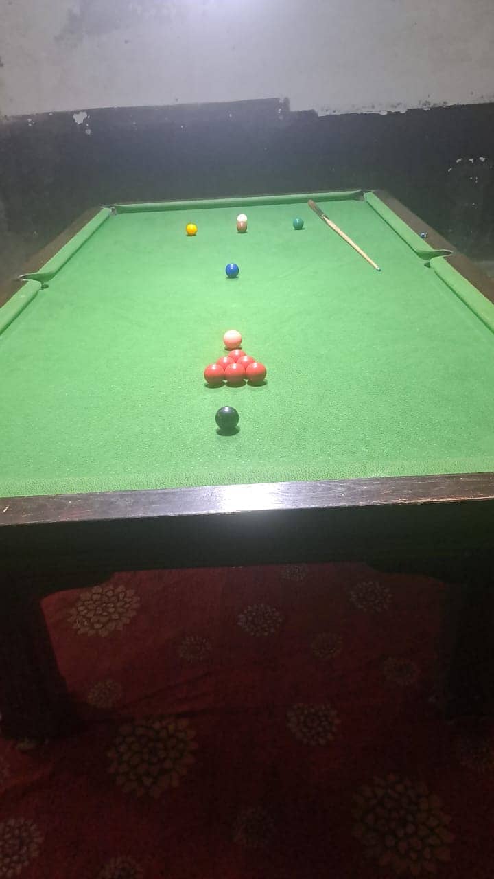 Snooker table size 5 by 10 0