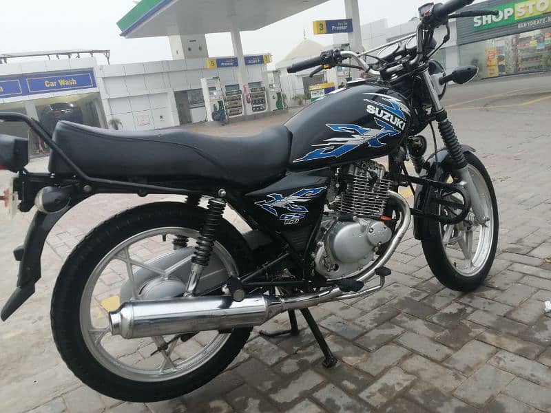 Suzuki 150 GS SE 1