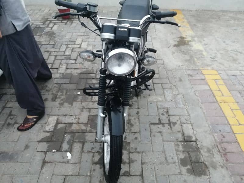 Suzuki 150 GS SE 2