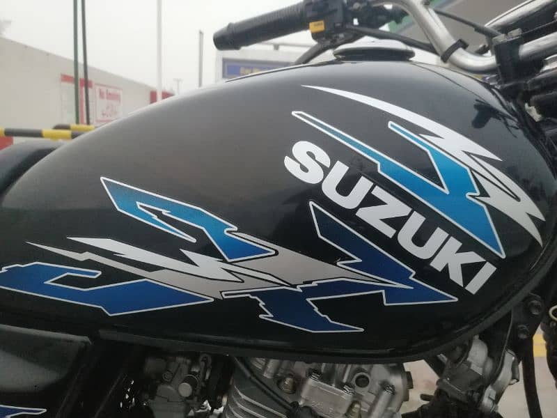 Suzuki 150 GS SE 11