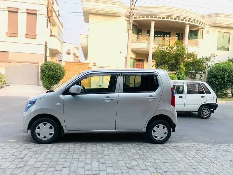 Suzuki Wagon R 2018 12