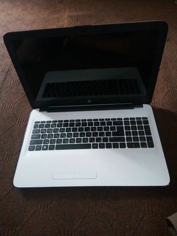 Hp laptop urgent for sale 1