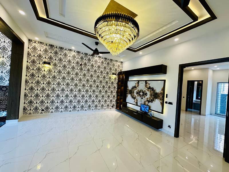 5 Marla Ultra Modern Super Luxurious Bungalow for Sale in DHA Defence 2