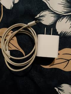 iphone charger 20 watt Good condition