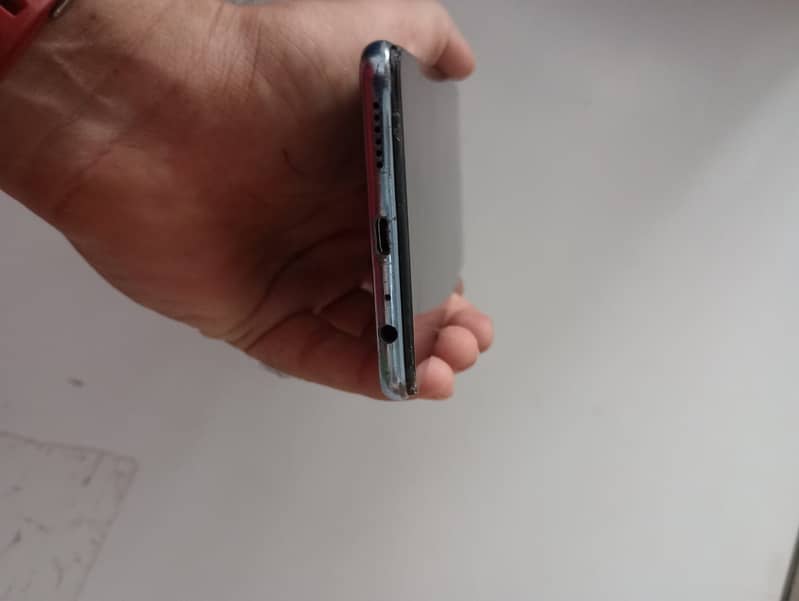 OPPO F7 4/64 PTA Aprov 6