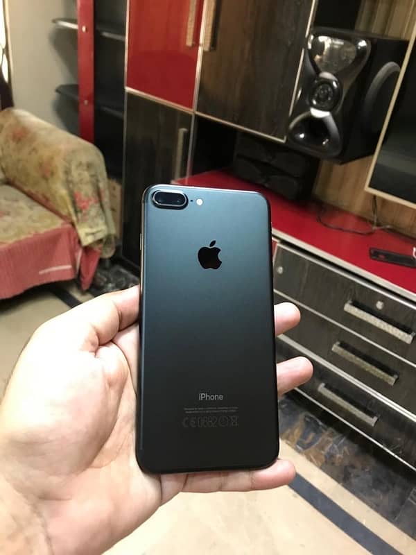 iPhone 7 Plus 128GB Pta Approved 0