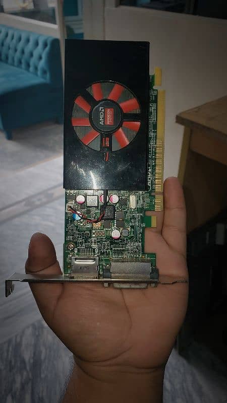 AMD  Radeon R7 350x 4GB 3