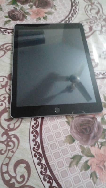 iPad 6th gen, 32gb model 2