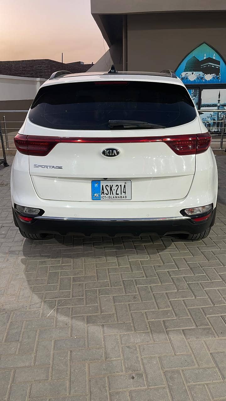 KIA Sportage FWD 2020 3