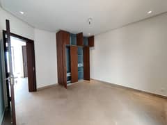 5 MARLA BEAUTIFUL HOUSE AVAILABLE FOR RENT IN LAKE CITY SECTOR M8