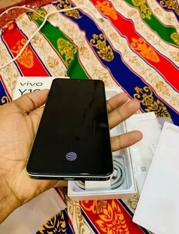 VIVO Y100 8+8/256 GB . JUST BOX OPEN 1