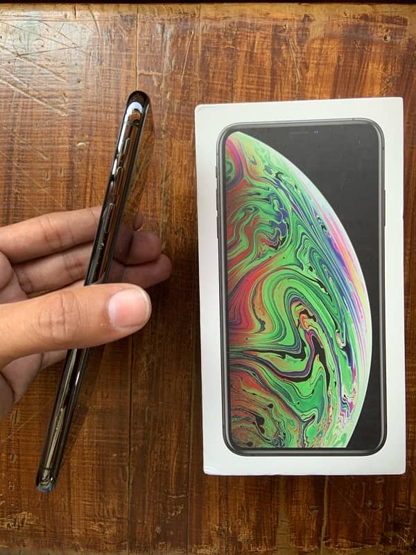 iphone xs max 64 gb pta aproved 0