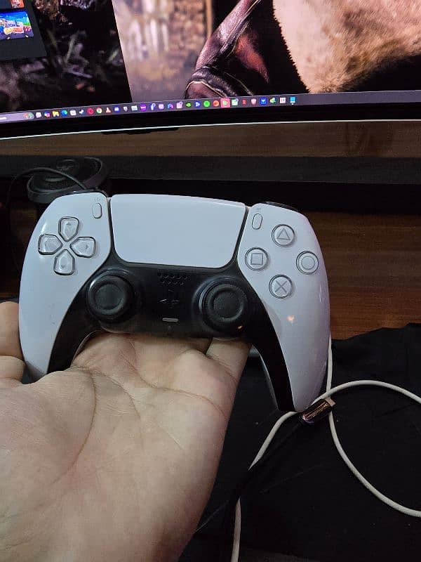 PS5 with 1 controller without box 7