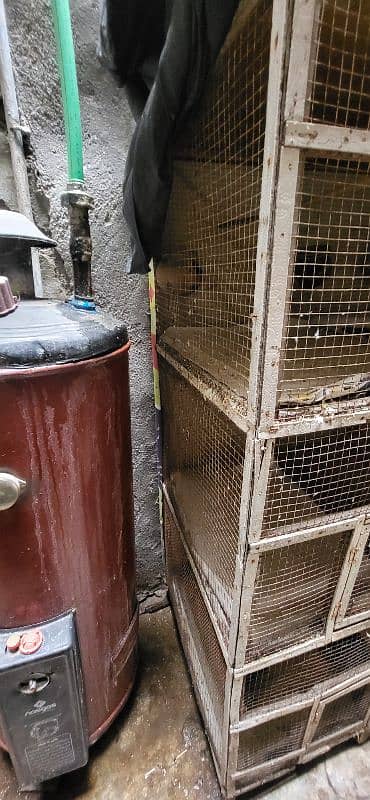 Big wooden cage for sale urgent 1