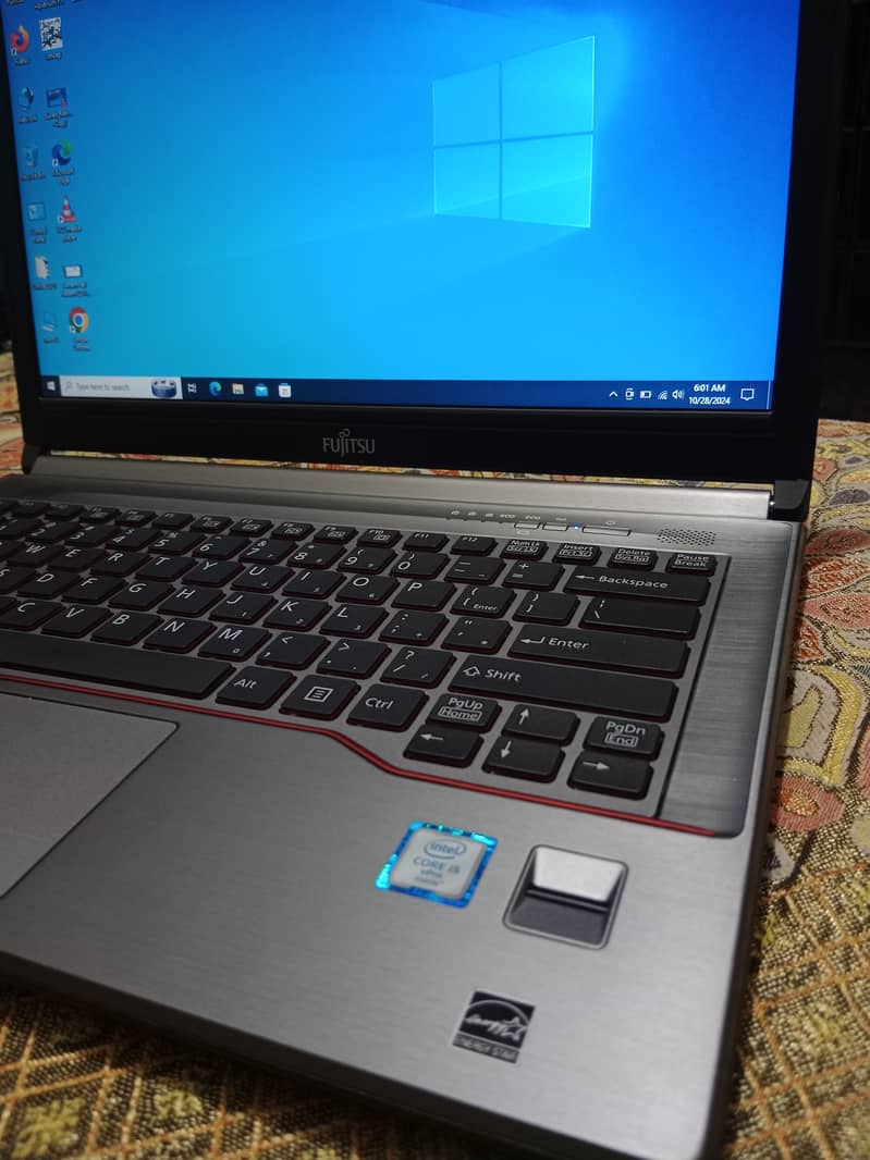 Fujitsu  LIFEBOOKE746 core i5 6th gen 0