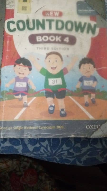 4th class ke books hen(oxford) 3