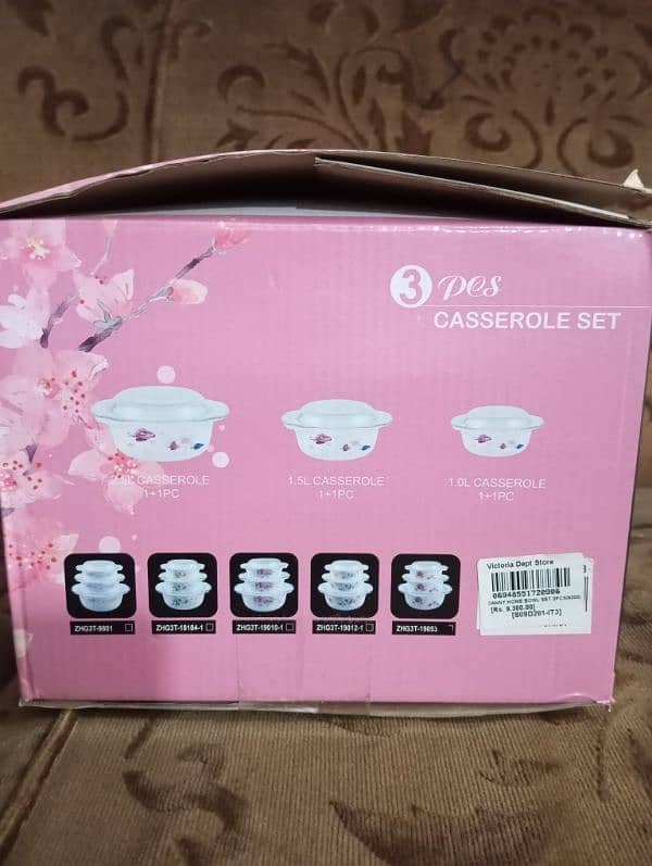 3 pc Casserole Set Brand New (Slight Damage) 2