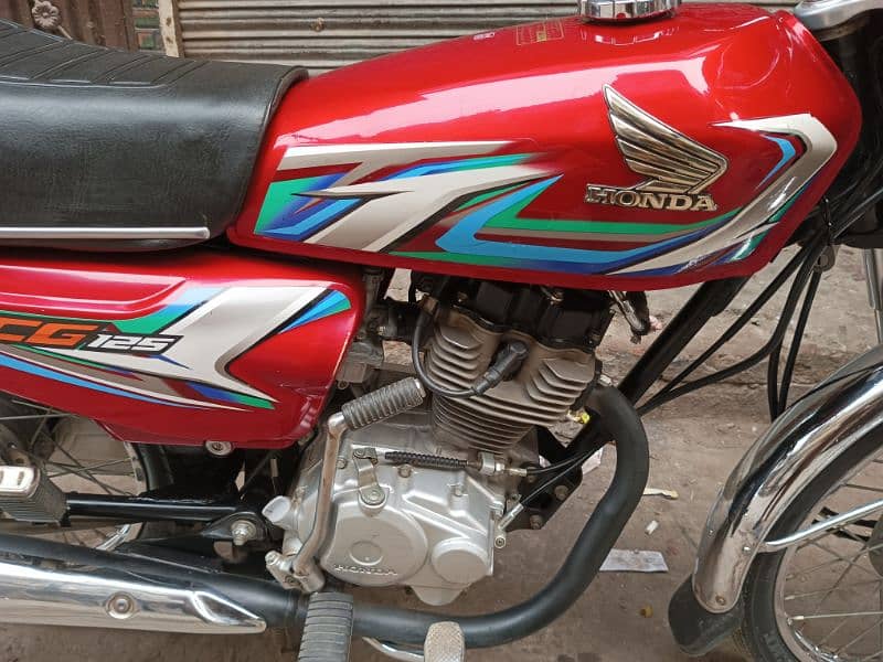 Honda 125 urgent sell 2023 model red color all original 1