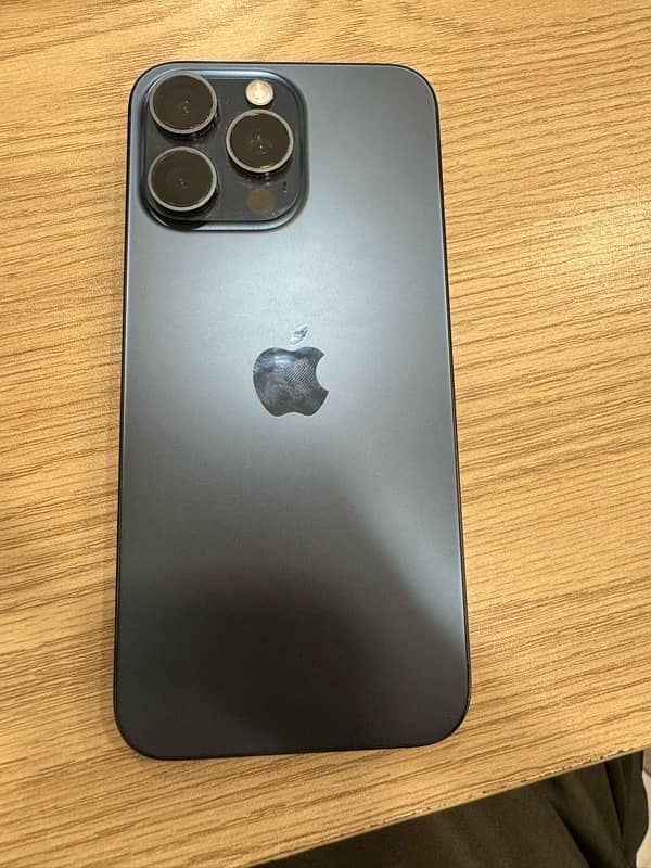 Iphone 15 pro max LLA 256 Gb 1