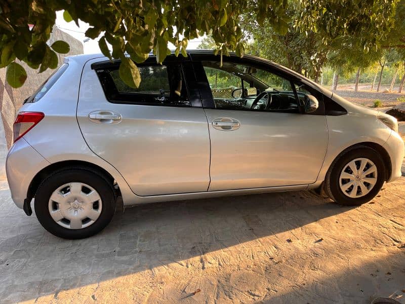 Toyota Vitz 2014 5