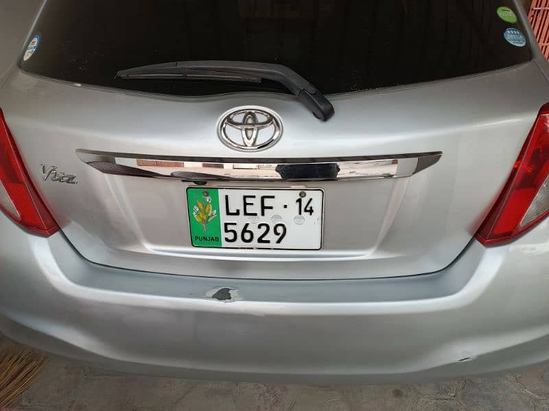 Toyota Vitz 2014 8